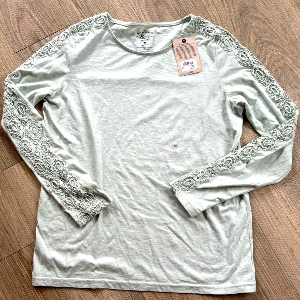 NWT Bass Embroidered Camisole